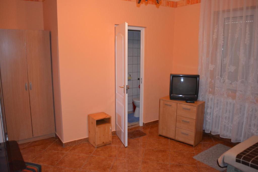 Istvan Vendeghaz Hotel Egerszalok Ngoại thất bức ảnh