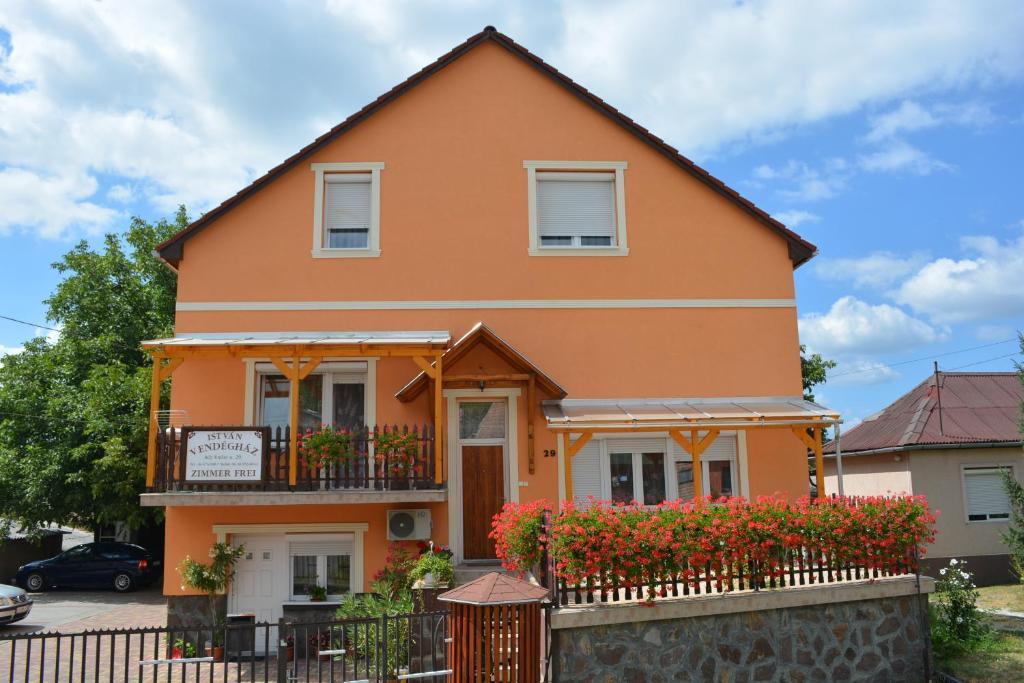 Istvan Vendeghaz Hotel Egerszalok Ngoại thất bức ảnh